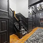 Prime Location 2 Bdr Loft With Patio, Steps To Subway At \