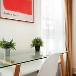 61-2C Prime Ues 2Br Newly Furnished Best Value