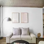 Amazing 2Bedroom 1Bath Apartment On Barrow Street