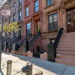 Spacious Fully Furnished Harlem Apartment Near Morningside Park