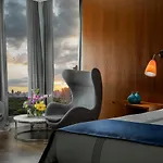6 Columbus Central Park Hotel