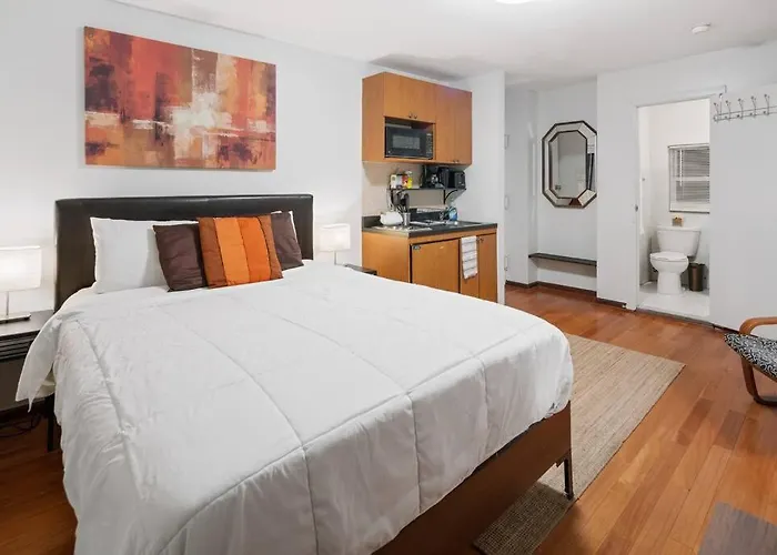 Great Studio Location In Times Square Near Subway