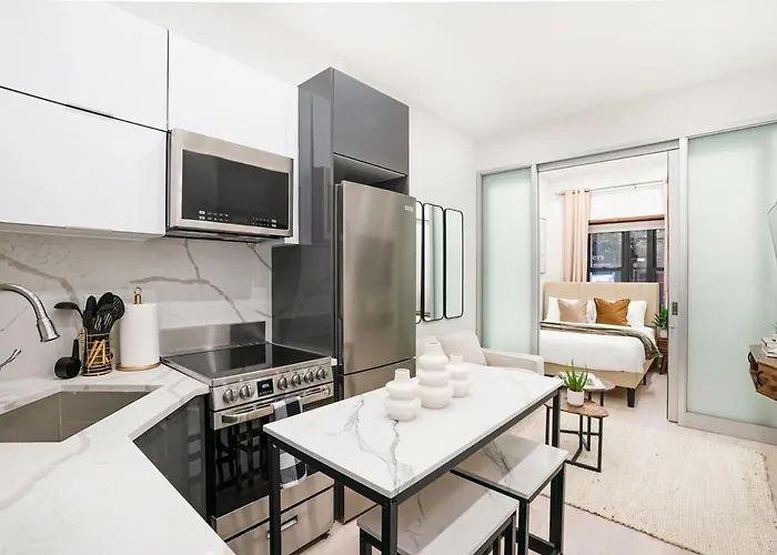 317-1B Modern 1Br Ues W&D