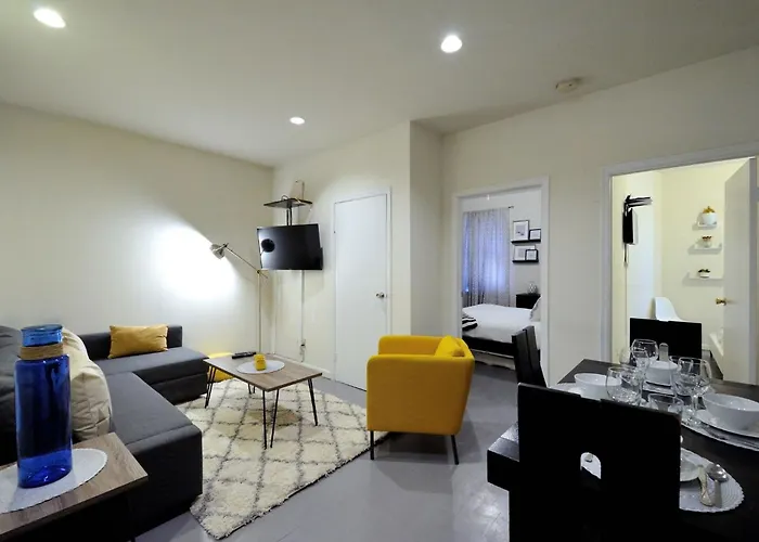 Amazing 3 Bedroom 1 Bath Apartment