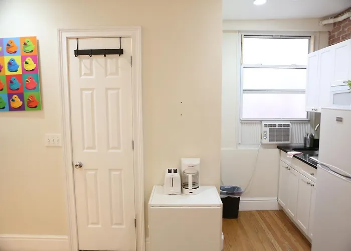 Studio Apartments - West 31St Street