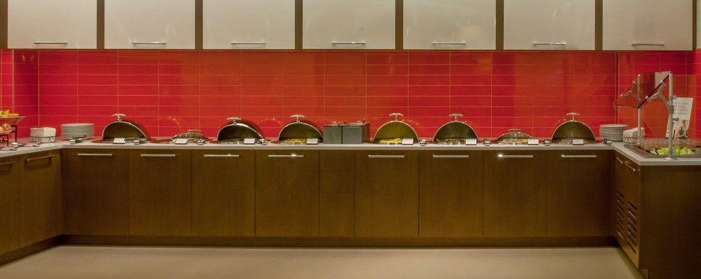 By Marriott Manhattan/ Midtown Eastside 4*