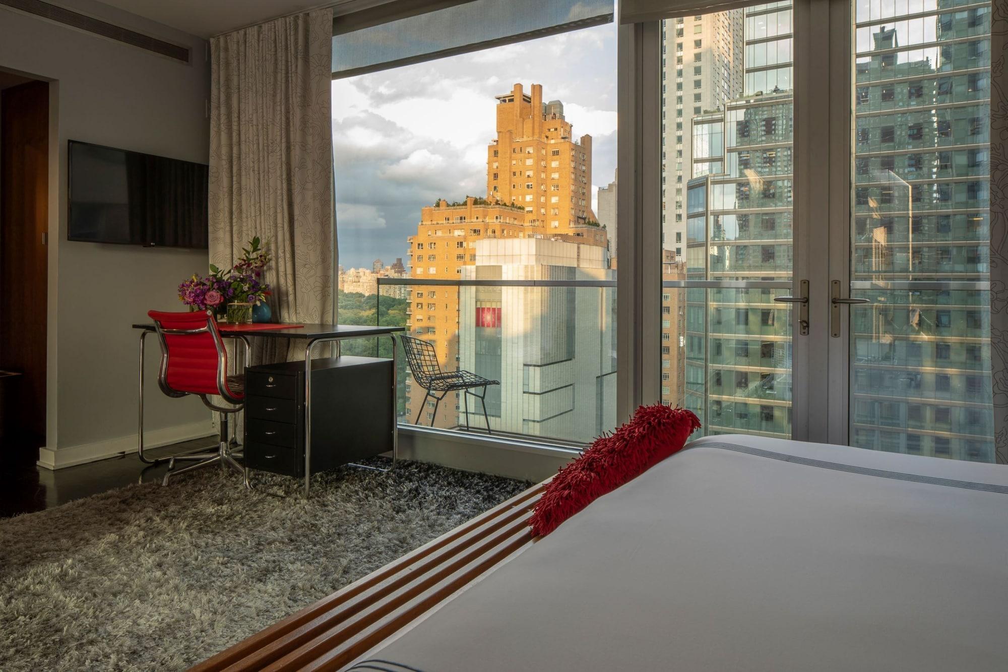 6 Columbus Park Hotel