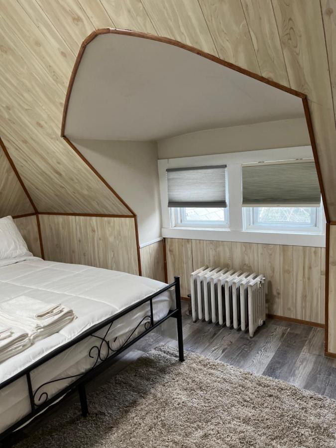 Santa Cruise Guest house *