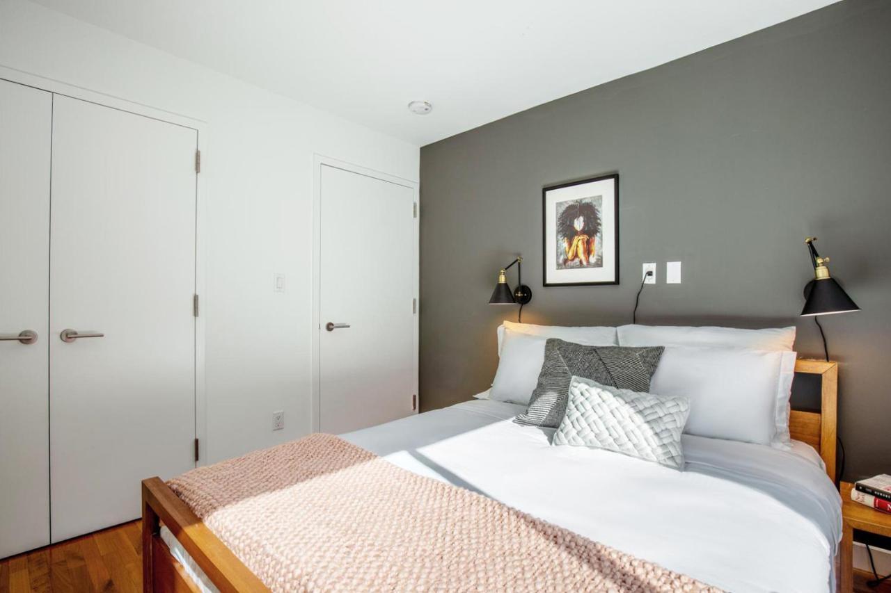 Chelsea 1br W Balcony Gym Doorman Nyc-162