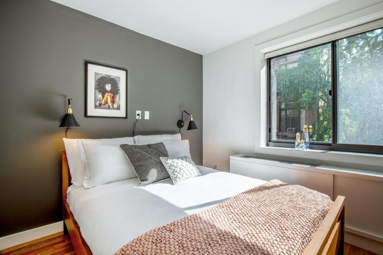 Chelsea 1br W Balcony Gym Doorman Nyc-162 Apartment New York