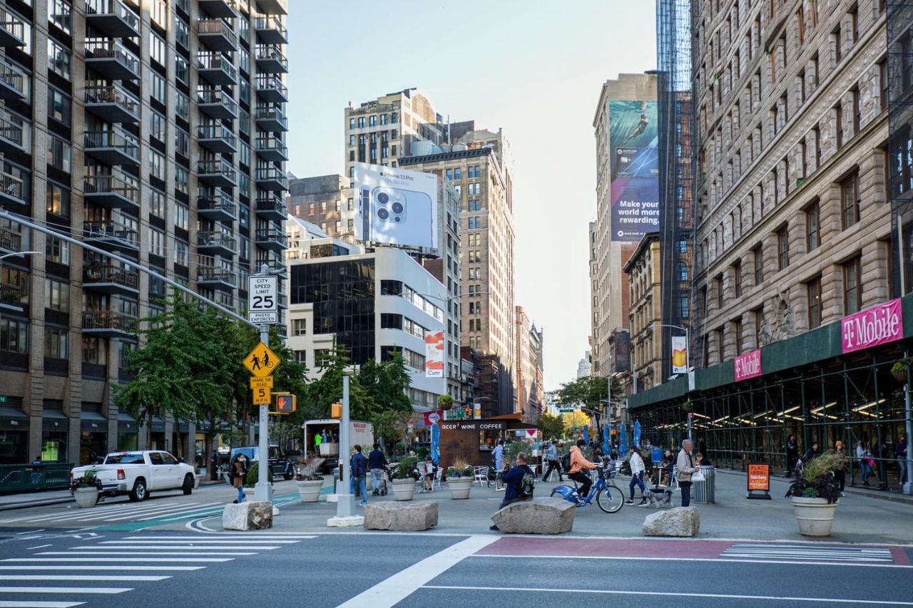 Apartment Chelsea 1br W Balcony Gym Doorman Nyc-162 *