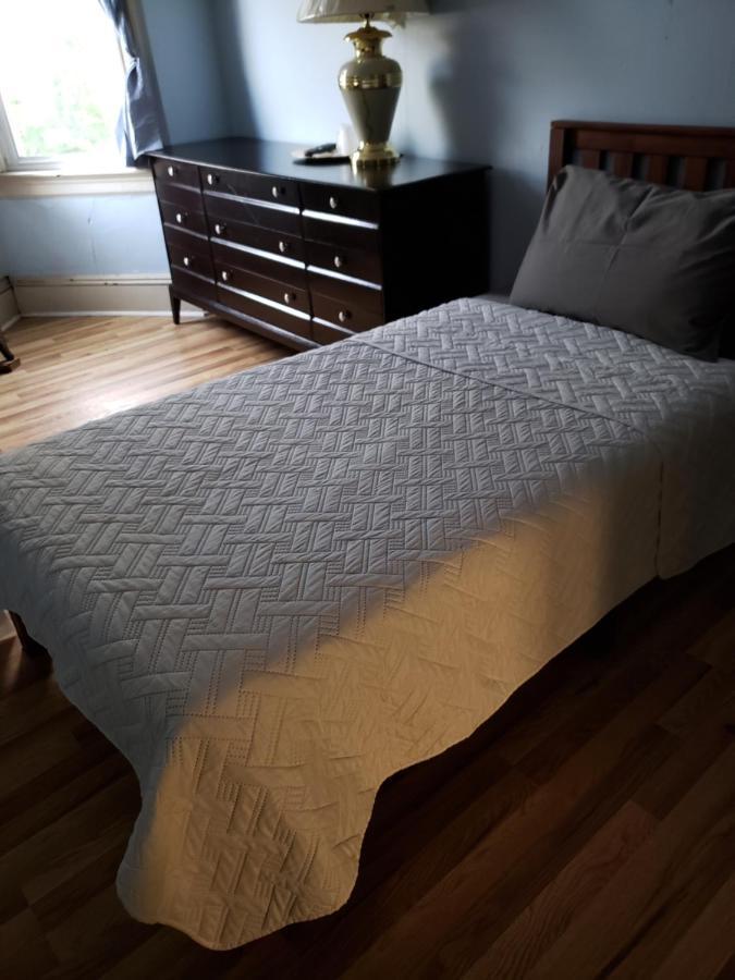 Harbor House Bed & Breakfast 2*