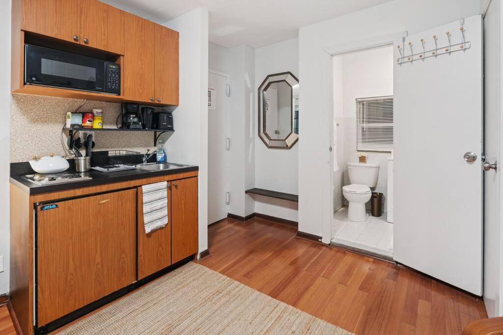 Apartment Great Location In Times Square Near Subway New York