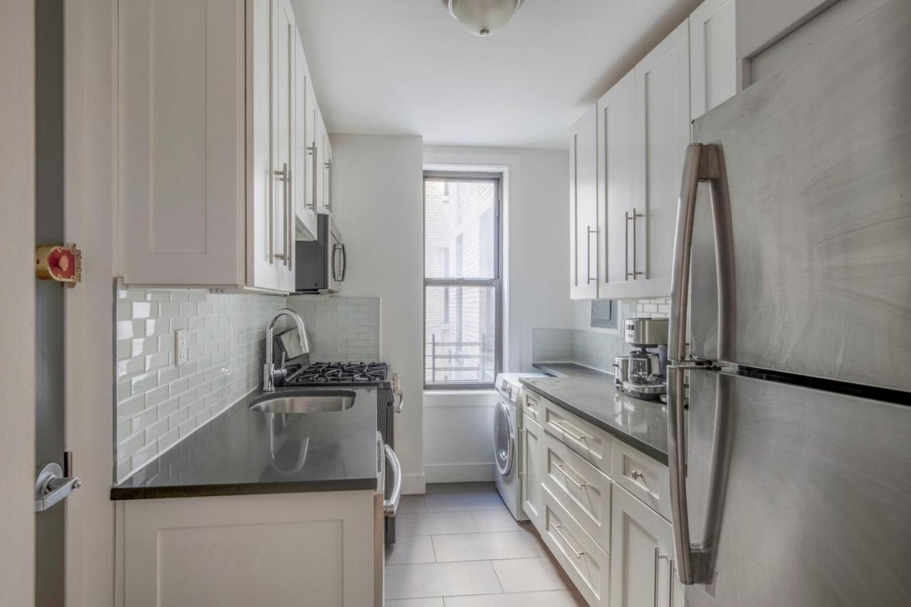 Midtown 2br W Elevator Wd Nr Park Nyc-1248 New York