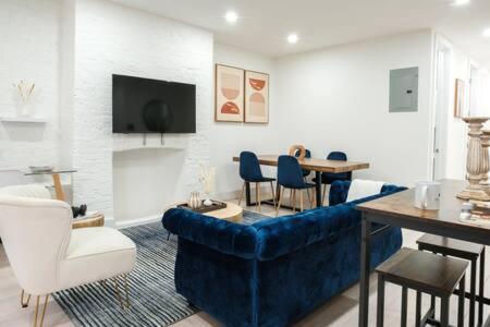 3br 2baths With Private Outdoors * New York