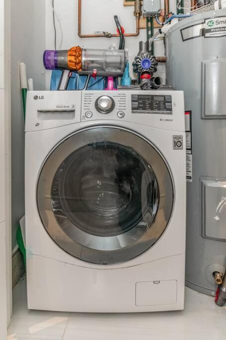 Apartment Luxurious Soho Apartment~ 2 Bedroom 2 Bathroom