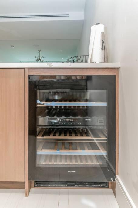 Luxurious Soho Apartment~ 2 Bedroom 2 Bathroom New York