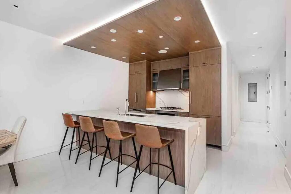 Luxurious Soho Apartment~ 2 Bedroom 2 Bathroom * New York