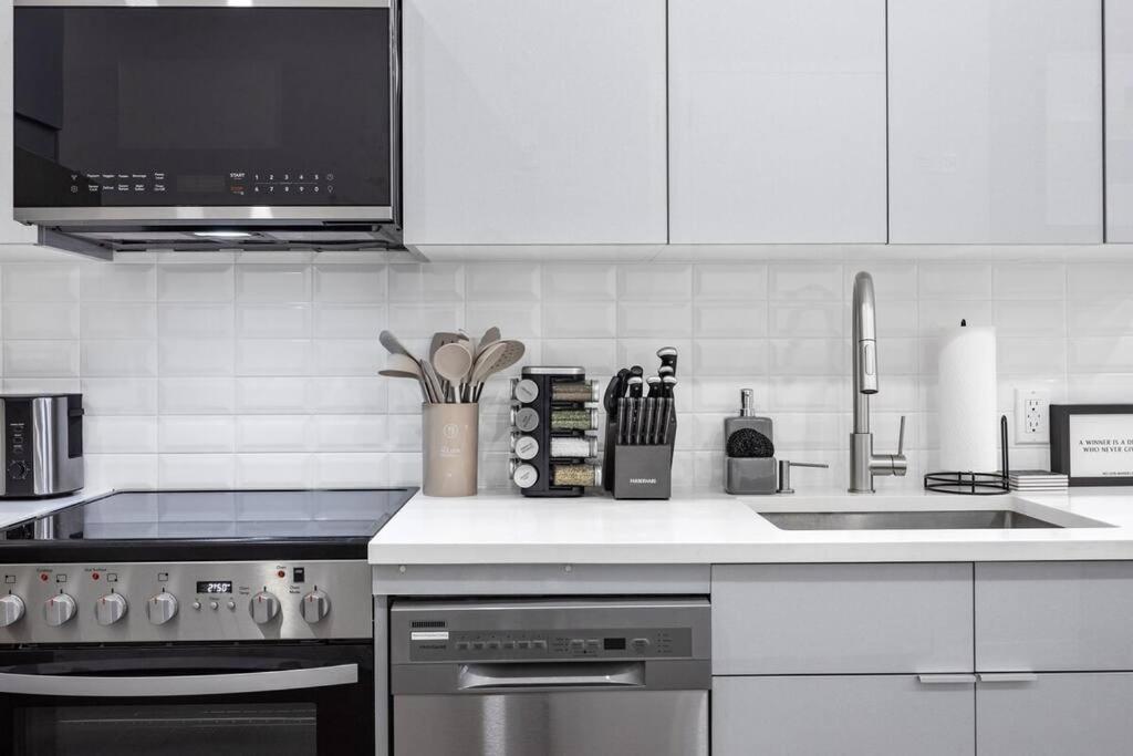 Swj Btm G, 1 And 2 - Save On 2day+ Stays_6br Triplex Apartment