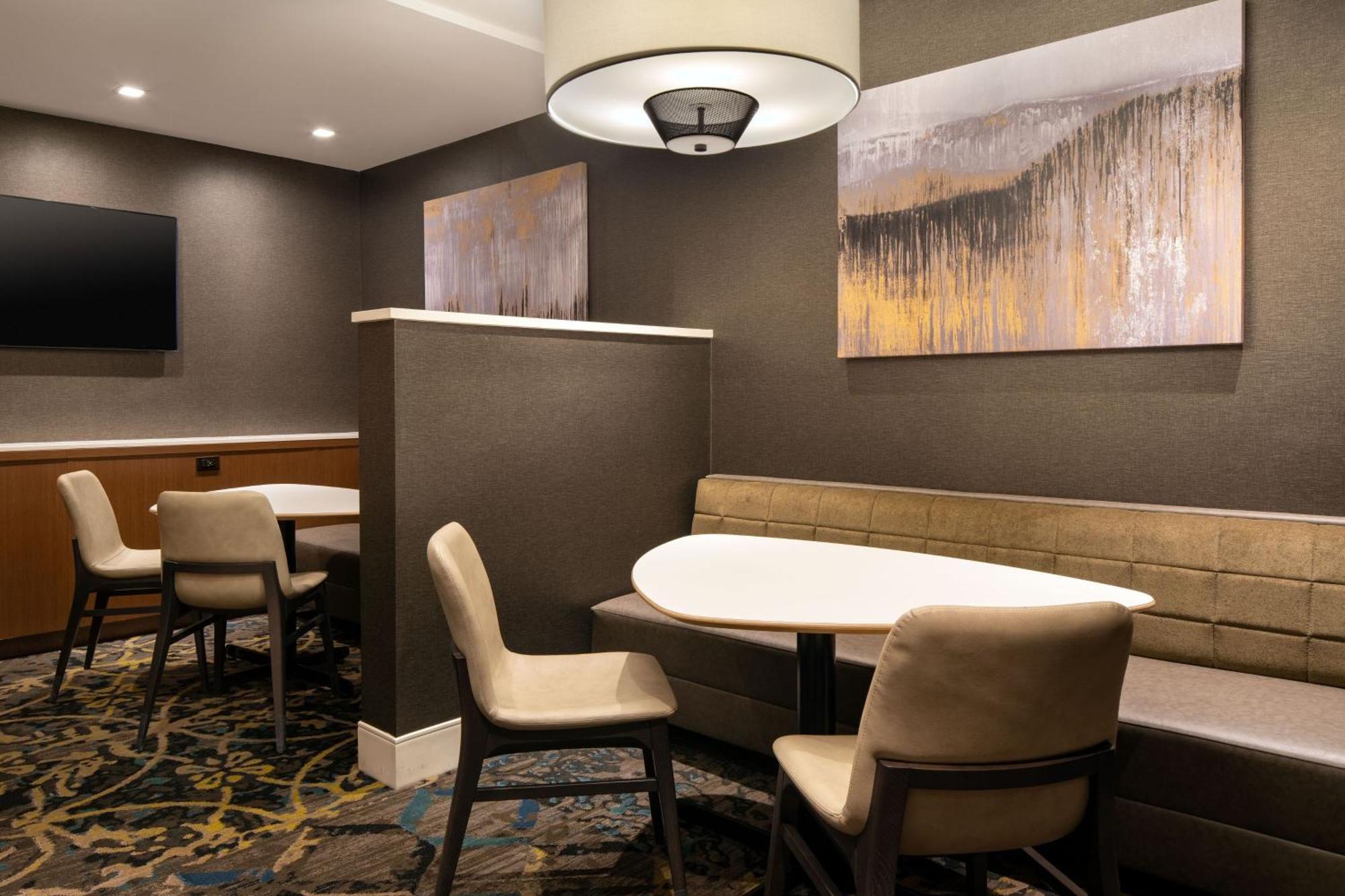 By Marriott Manhattan/ Midtown Eastside New York