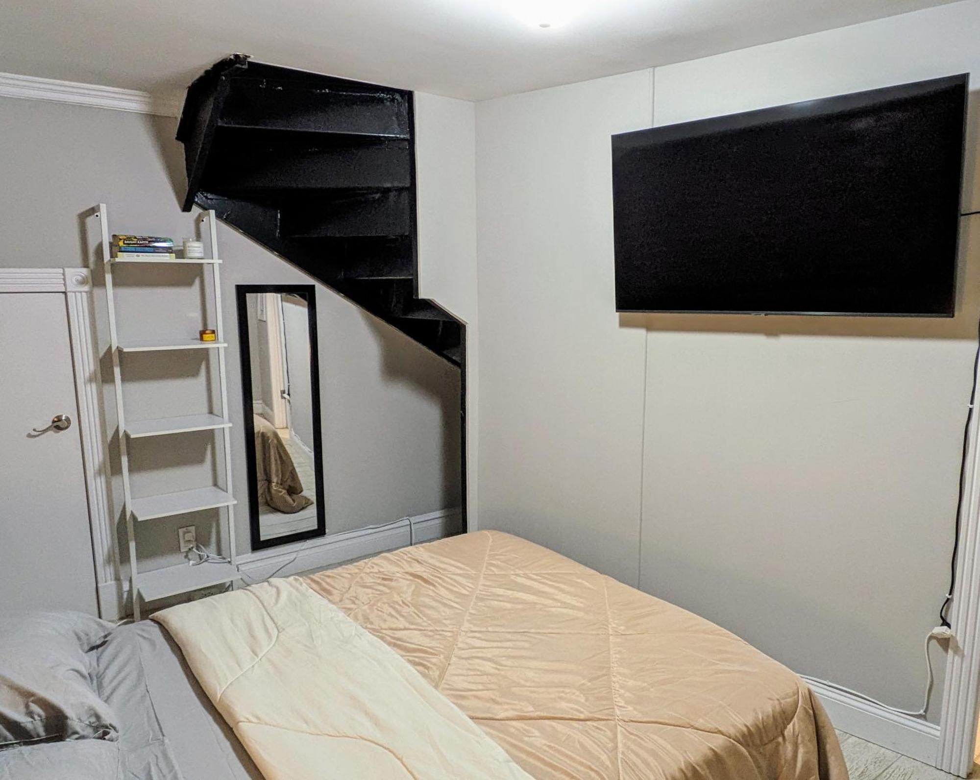 Apartment Private At A Shared At The Heart Of East Village *