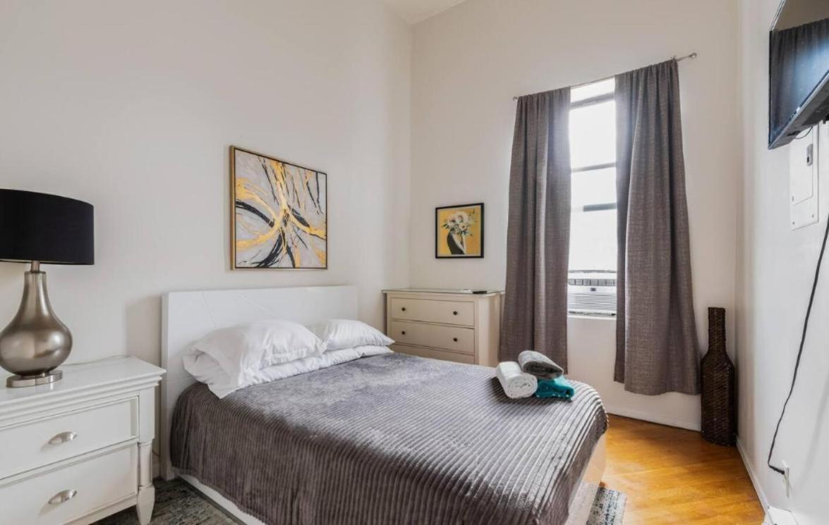 Majestic 3 Bedroom In Nyc! *