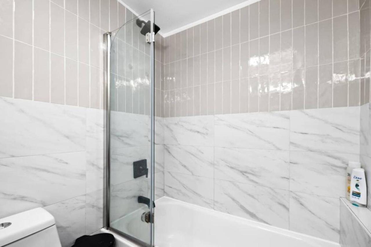 Sleek Modern 2br In Bed-stuy Brooklyn Apartment