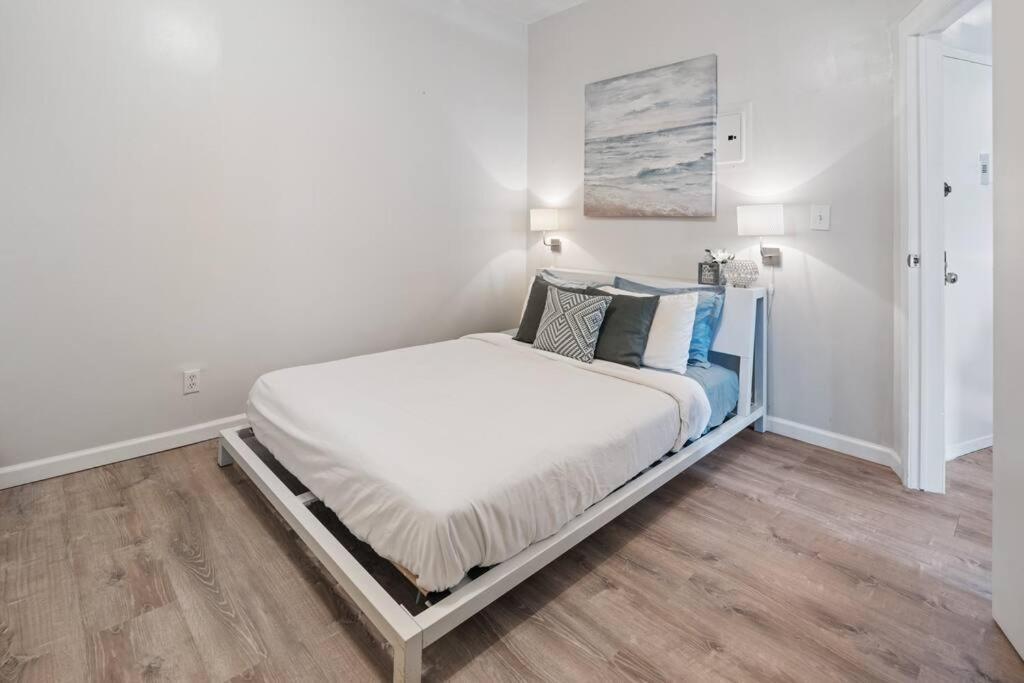 Apartment 2br Great Location Short Walk To Times Square New York