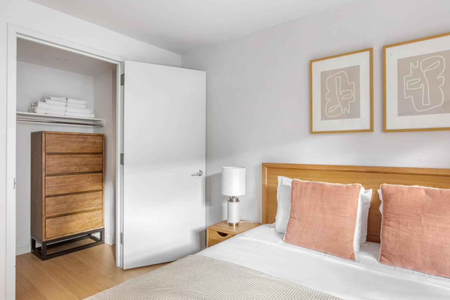 Apartment Les 1br W Gym Doorman Wd Nr Park Nyc-1314