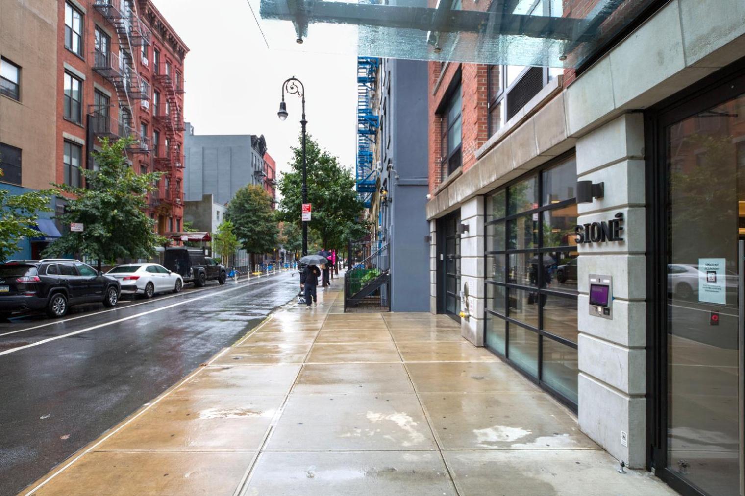 Les 1br W Gym Doorman Wd Nr Park Nyc-1314 Apartment *