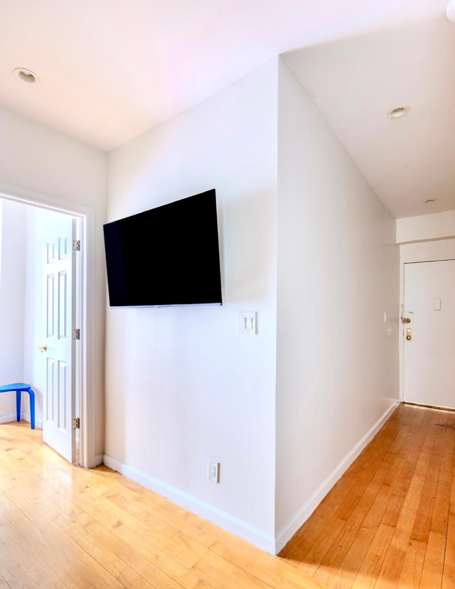 2 Bedroom Cozy Heaven In China Town Apartment New York