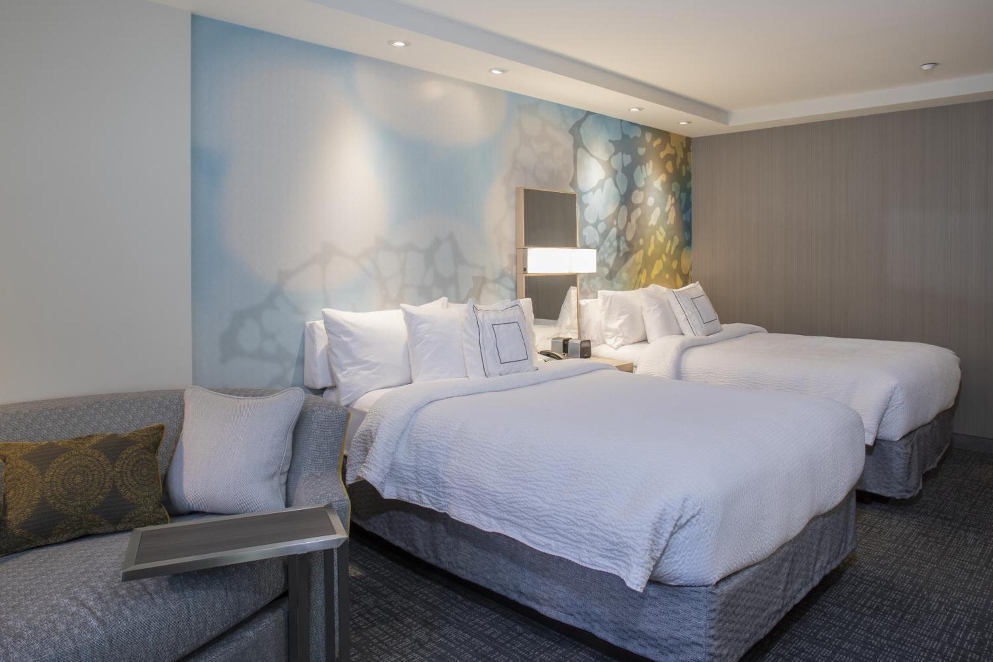 Courtyard By Marriott Queens/fresh Meadows Hotel