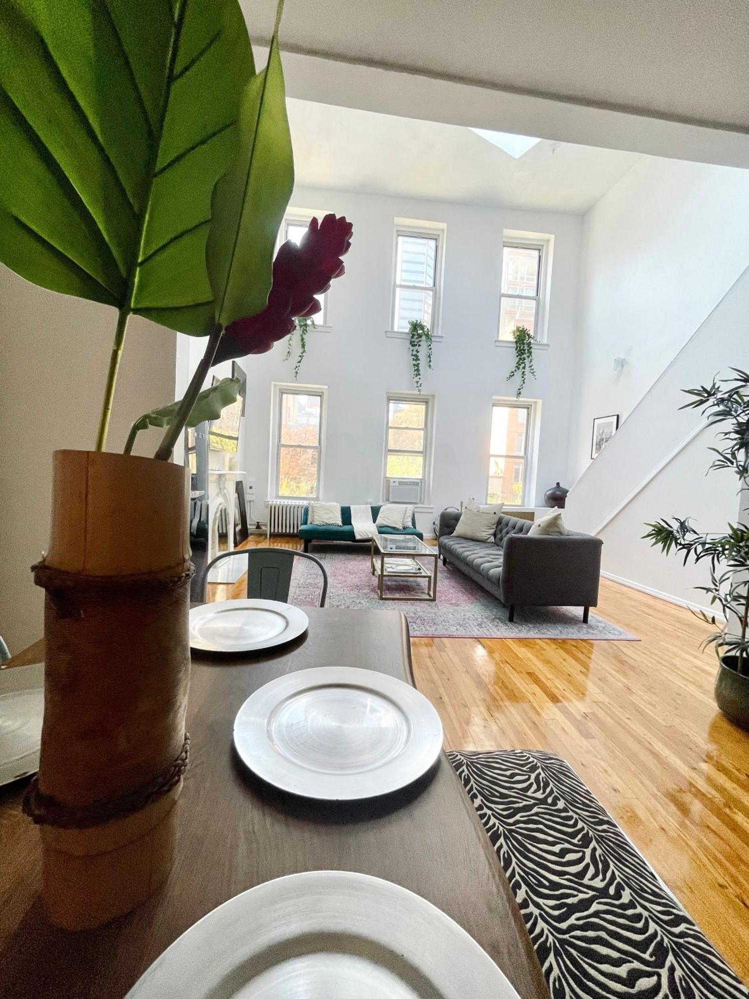 Gorgeous Extra Spacious Duplex Penthouse Apartment