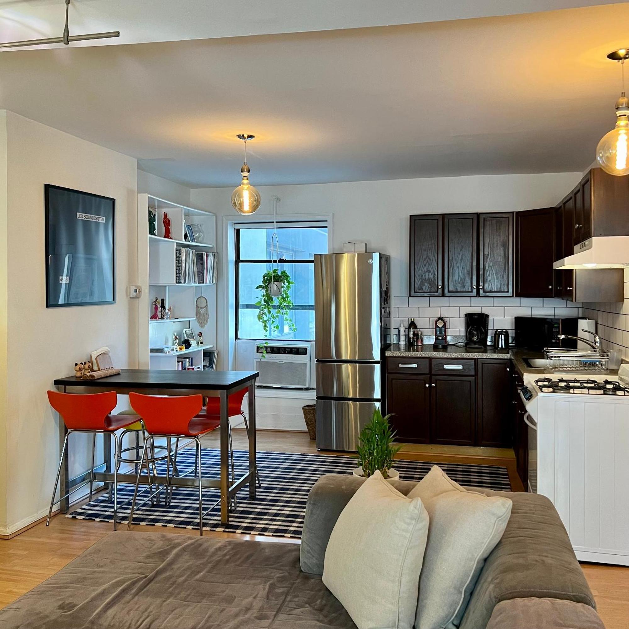 One Bedroom In My Two Bedroom In Chelsea 23 & 7 Privatunterkunft