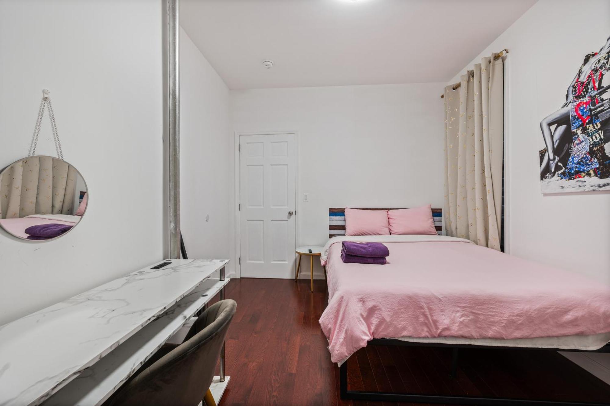 Pinky Pinky 2 Bedroom