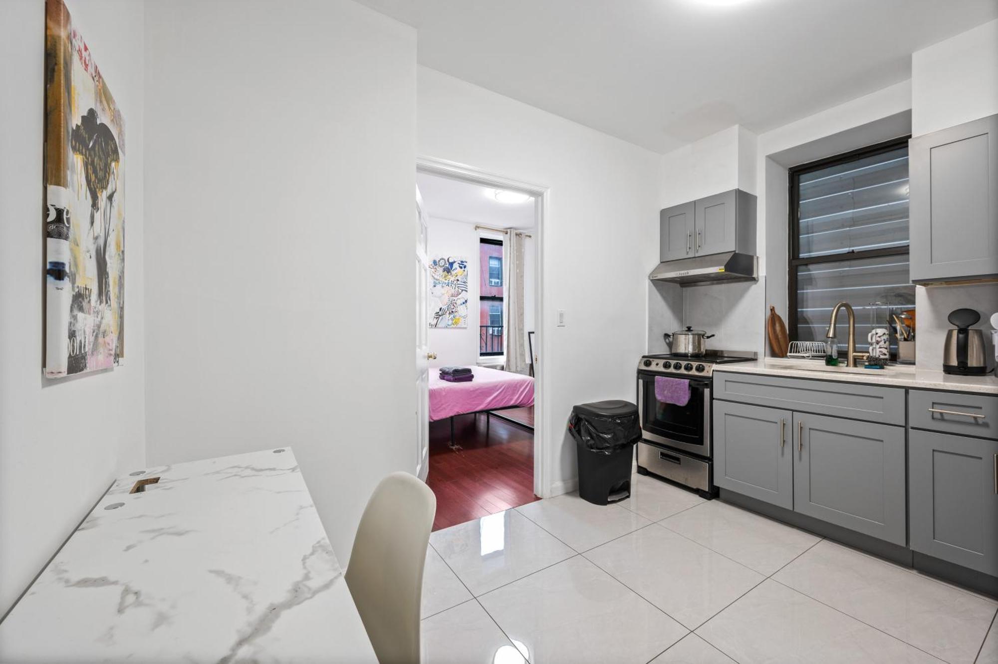 Pinky Pinky 2 Bedroom 3*