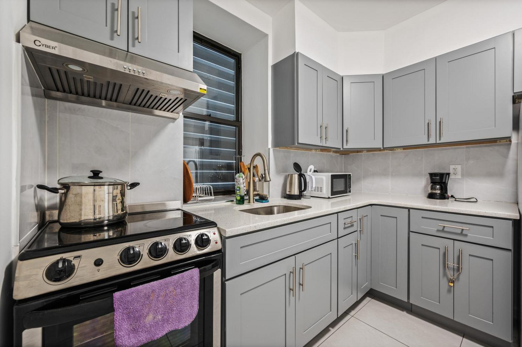 Pinky Pinky 2 Bedroom 3* New York