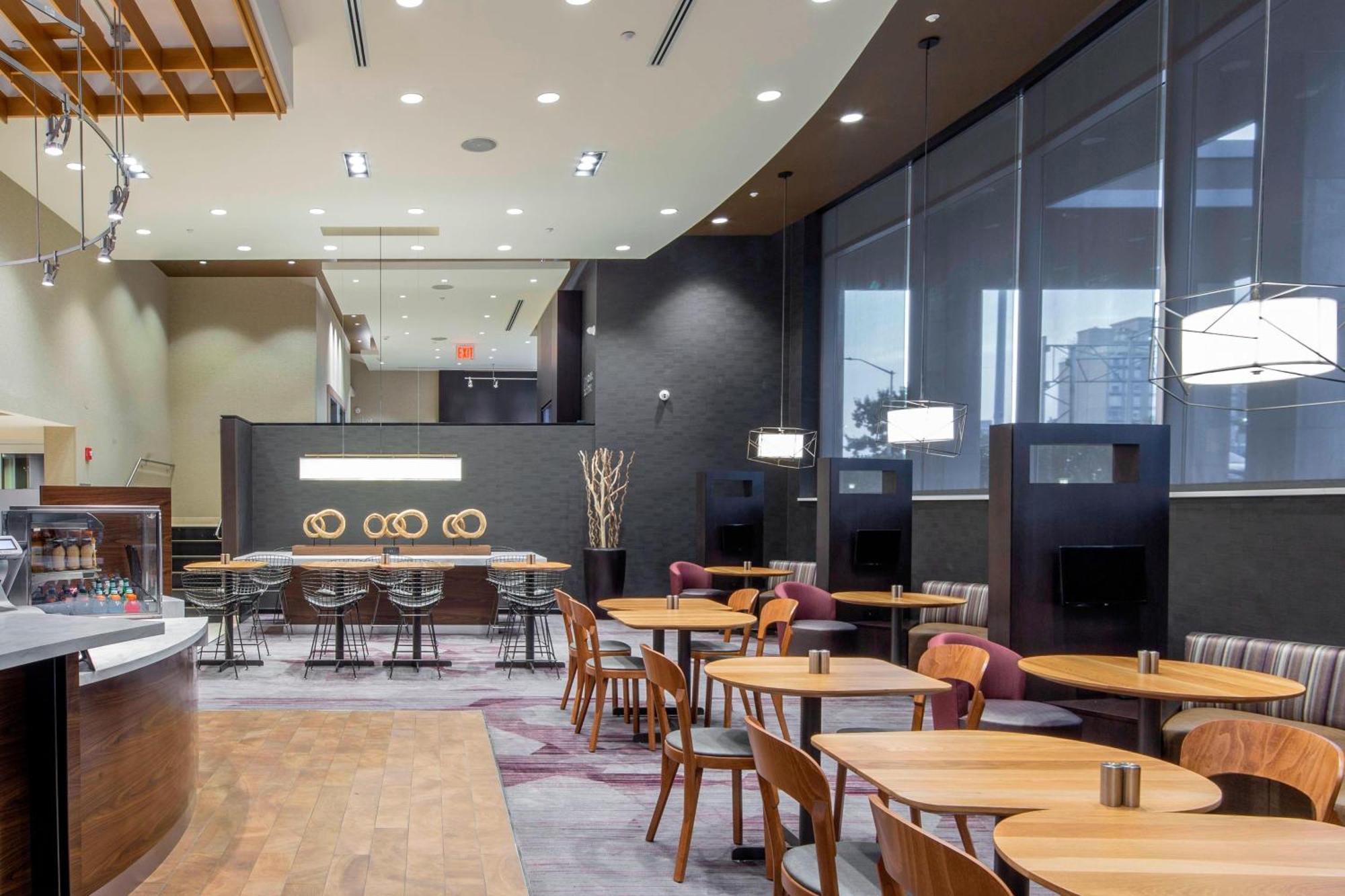 Hotel Courtyard By Marriott Queens/fresh Meadows New York