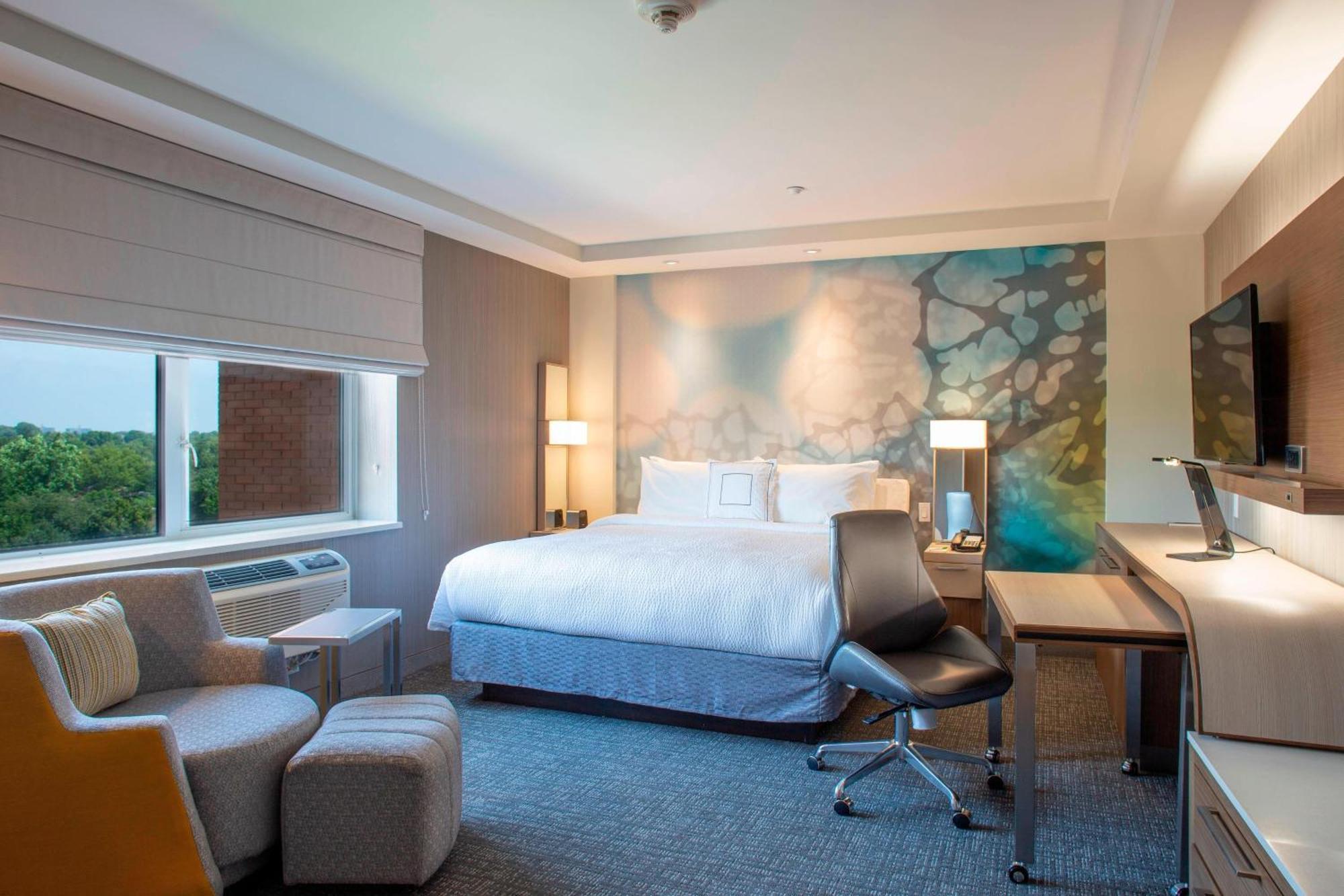 Courtyard By Marriott Queens/fresh Meadows Hotel 3*