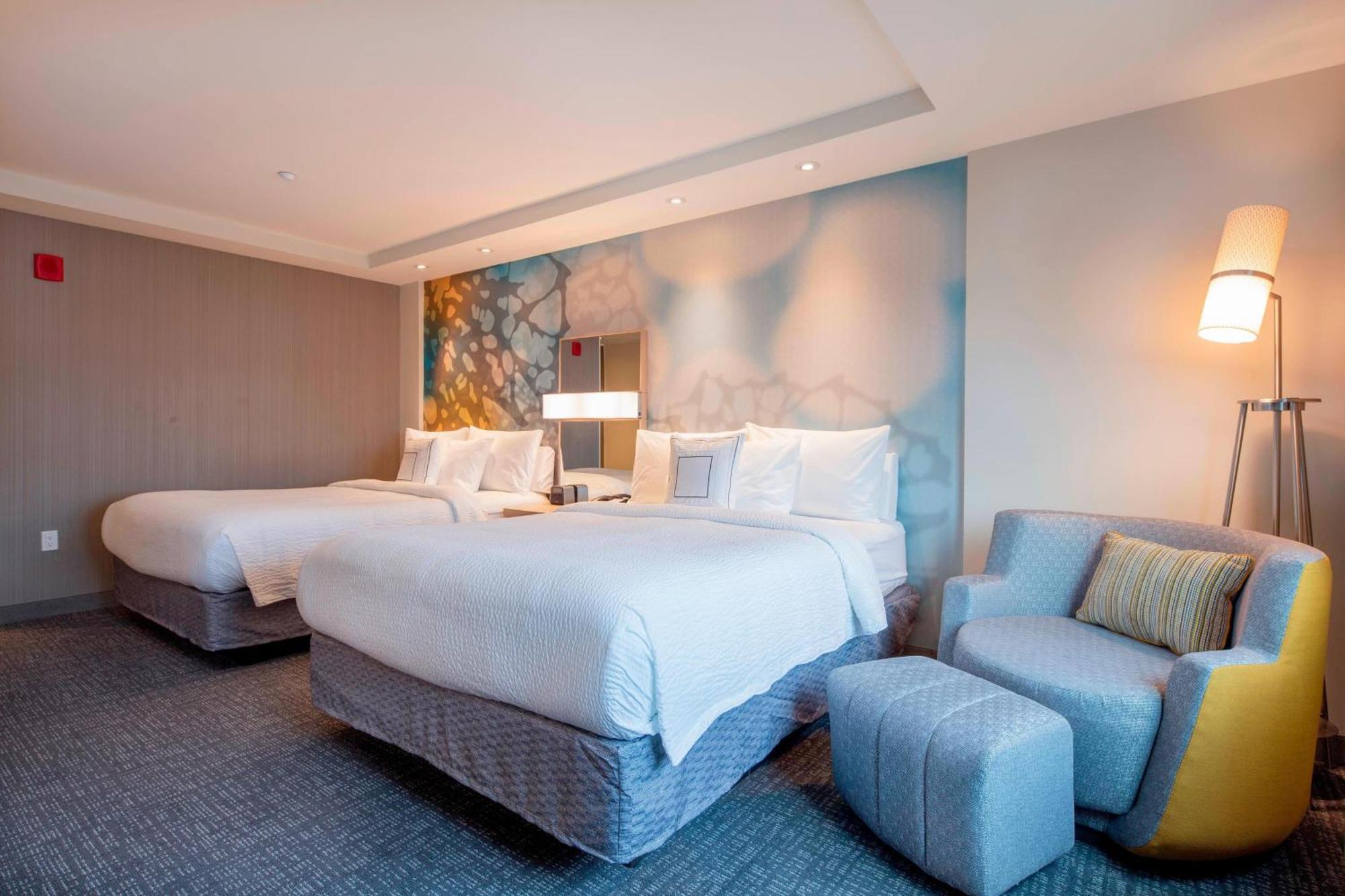 Courtyard By Marriott Queens/fresh Meadows Hotel 3*