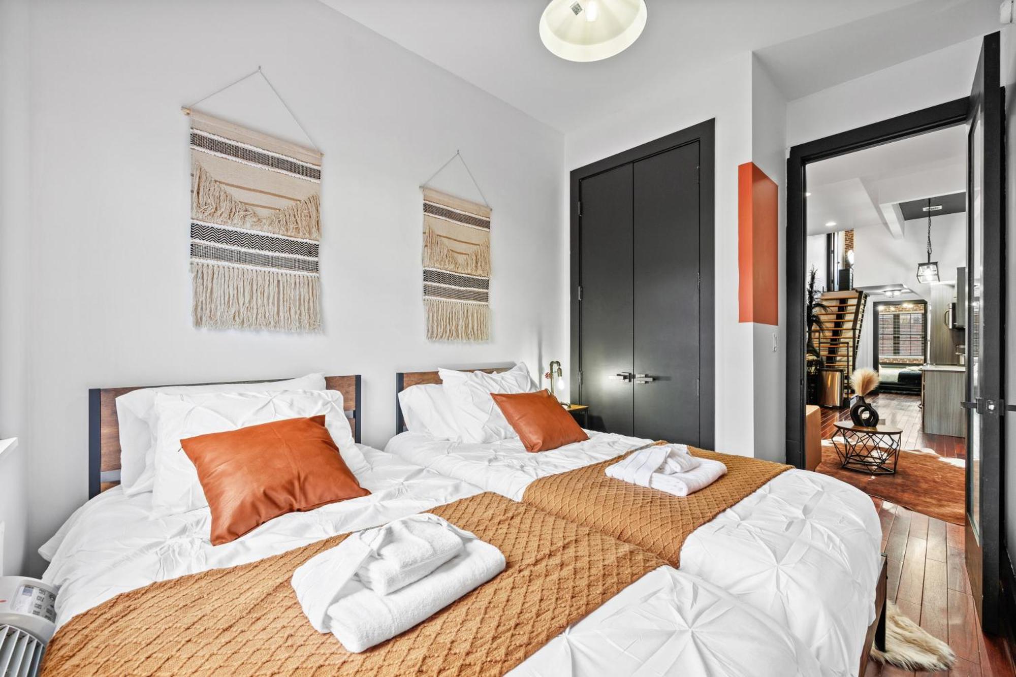 Rustic Chic 4br For Groups - Bushwick's Finest