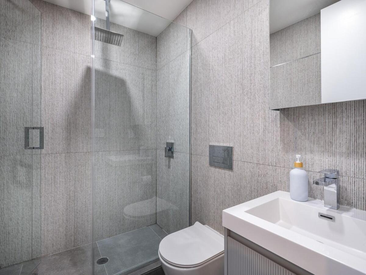 Three-bedroom Next To Bedford Ave L Subway