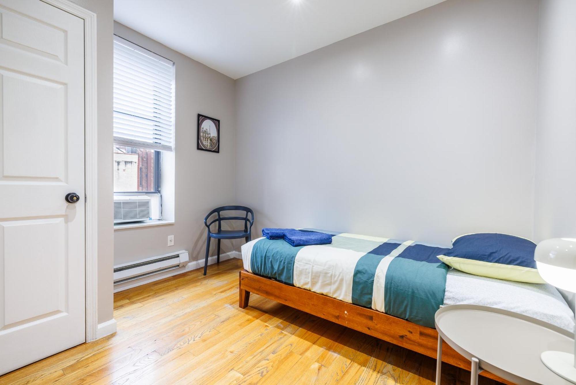 Park Side Living, Style -5 * New York