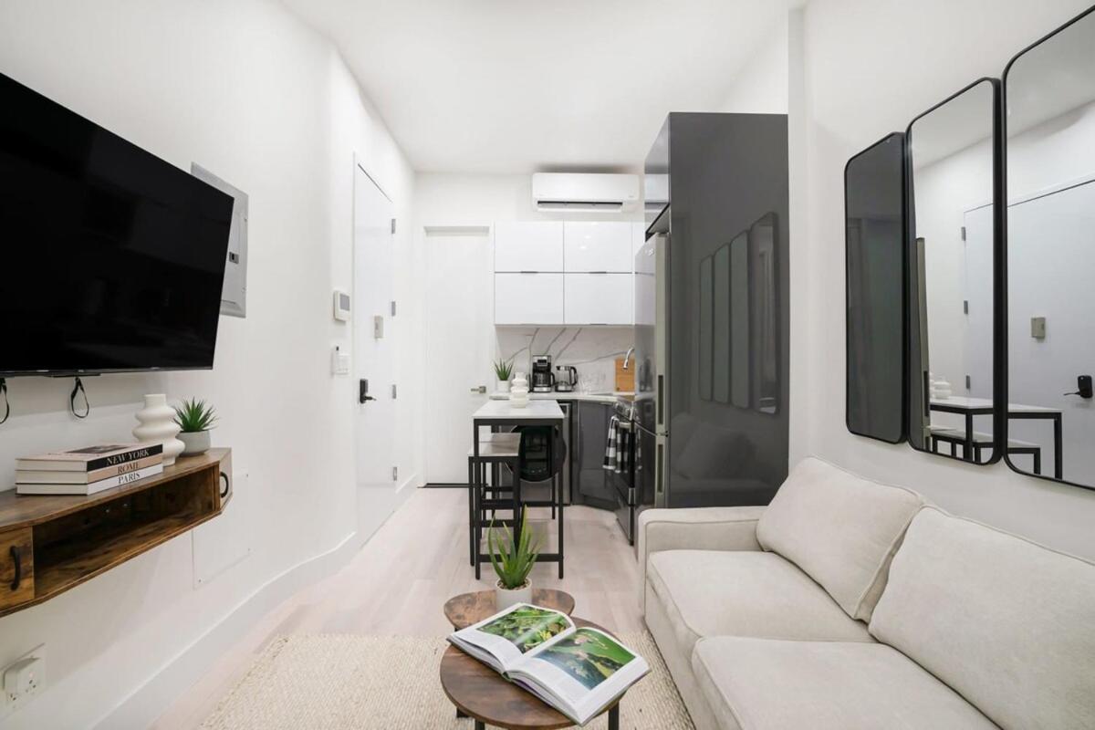 317-1b Modern 1br Ues W&d New York