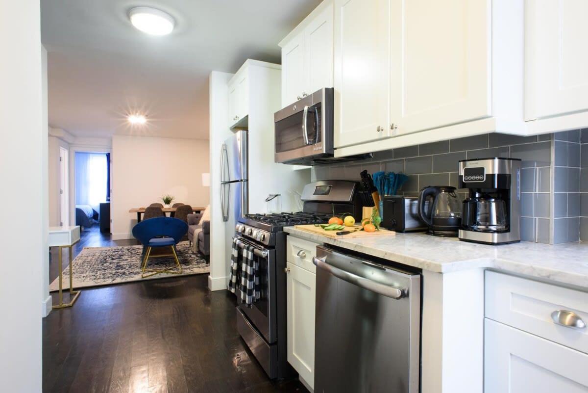 Apartment 39-1 Renovated 3br New York