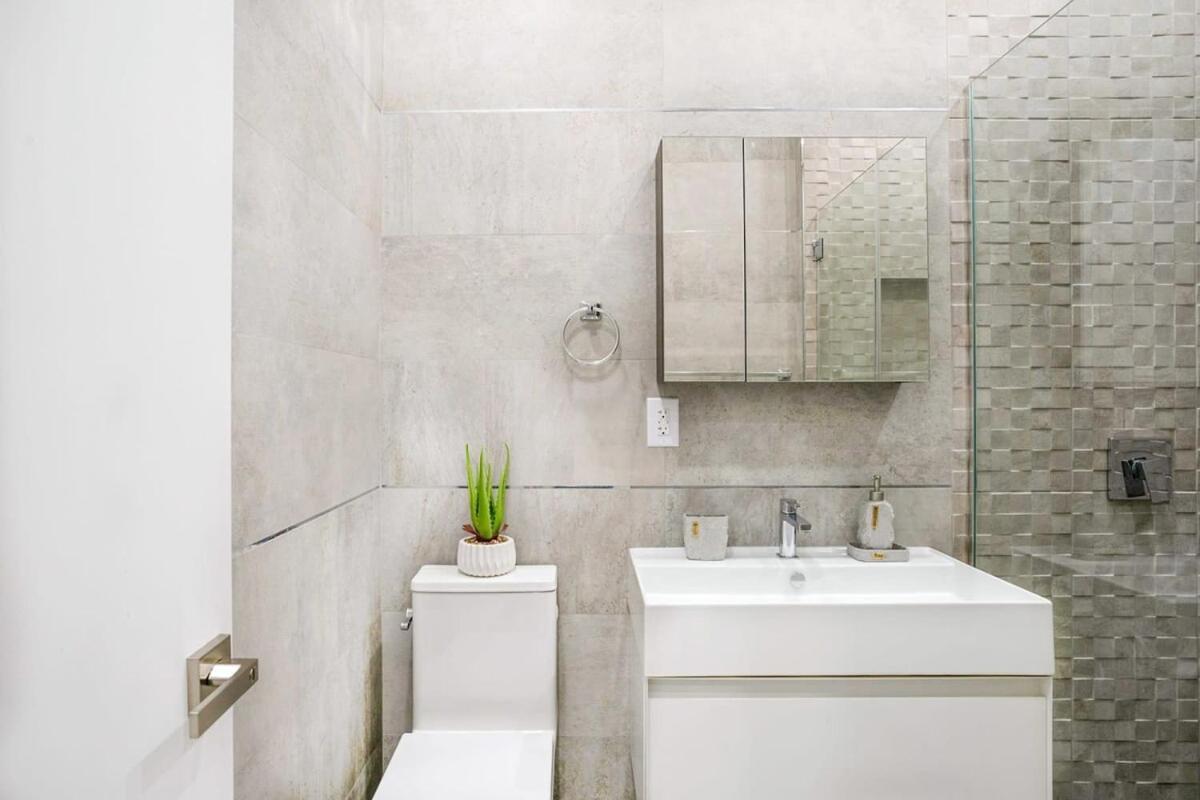 Apartment 317-1b Modern 1br Ues W&d *