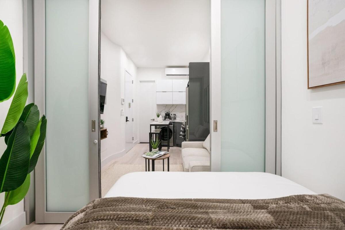 317-1b Modern 1br Ues W&d *