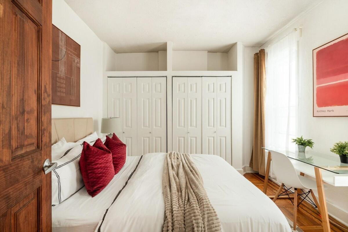 Apartment 61-2c Prime Ues 2br Newly Furnished Value