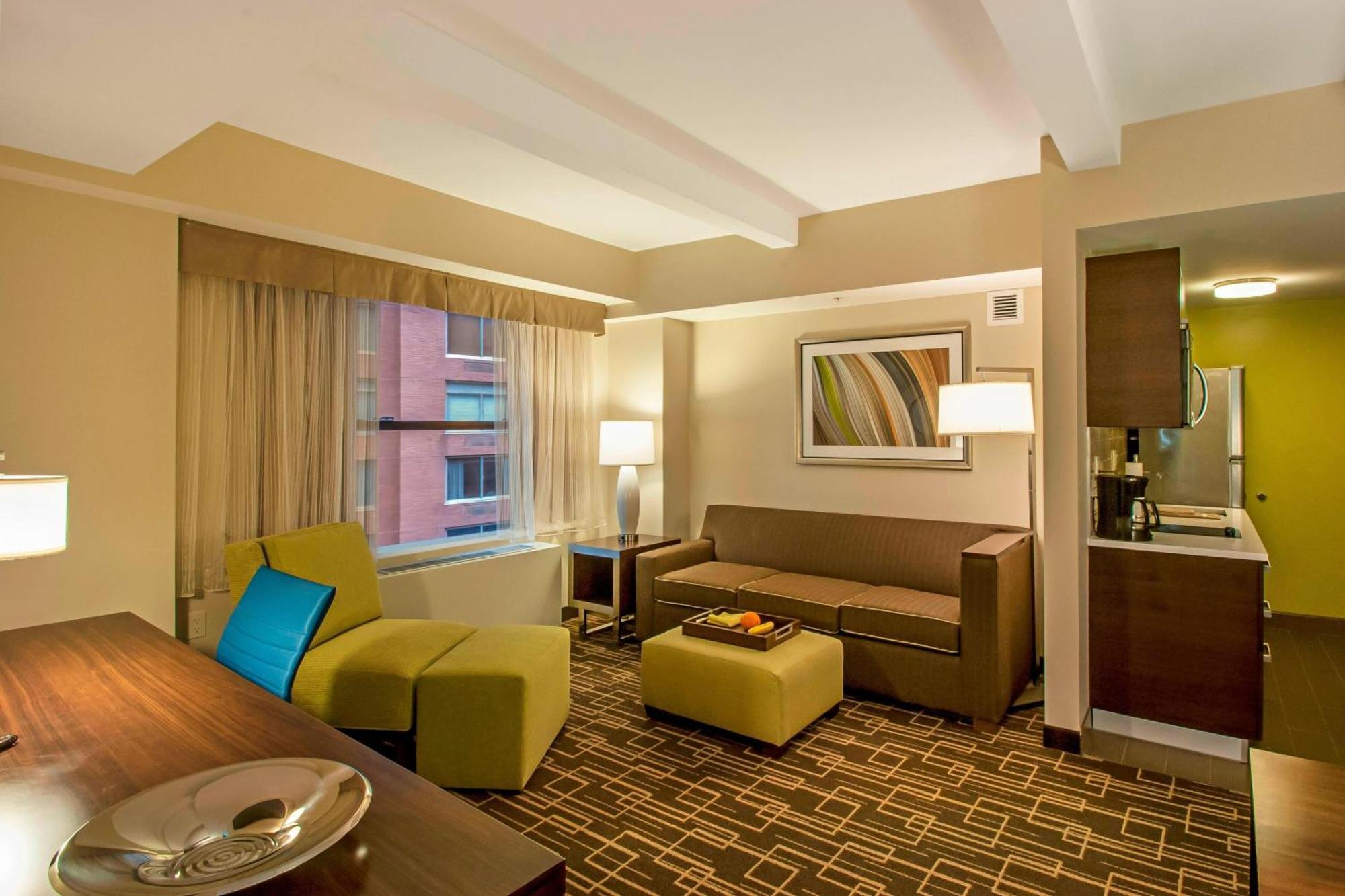 By Marriott Manhattan/ Midtown Eastside 4*