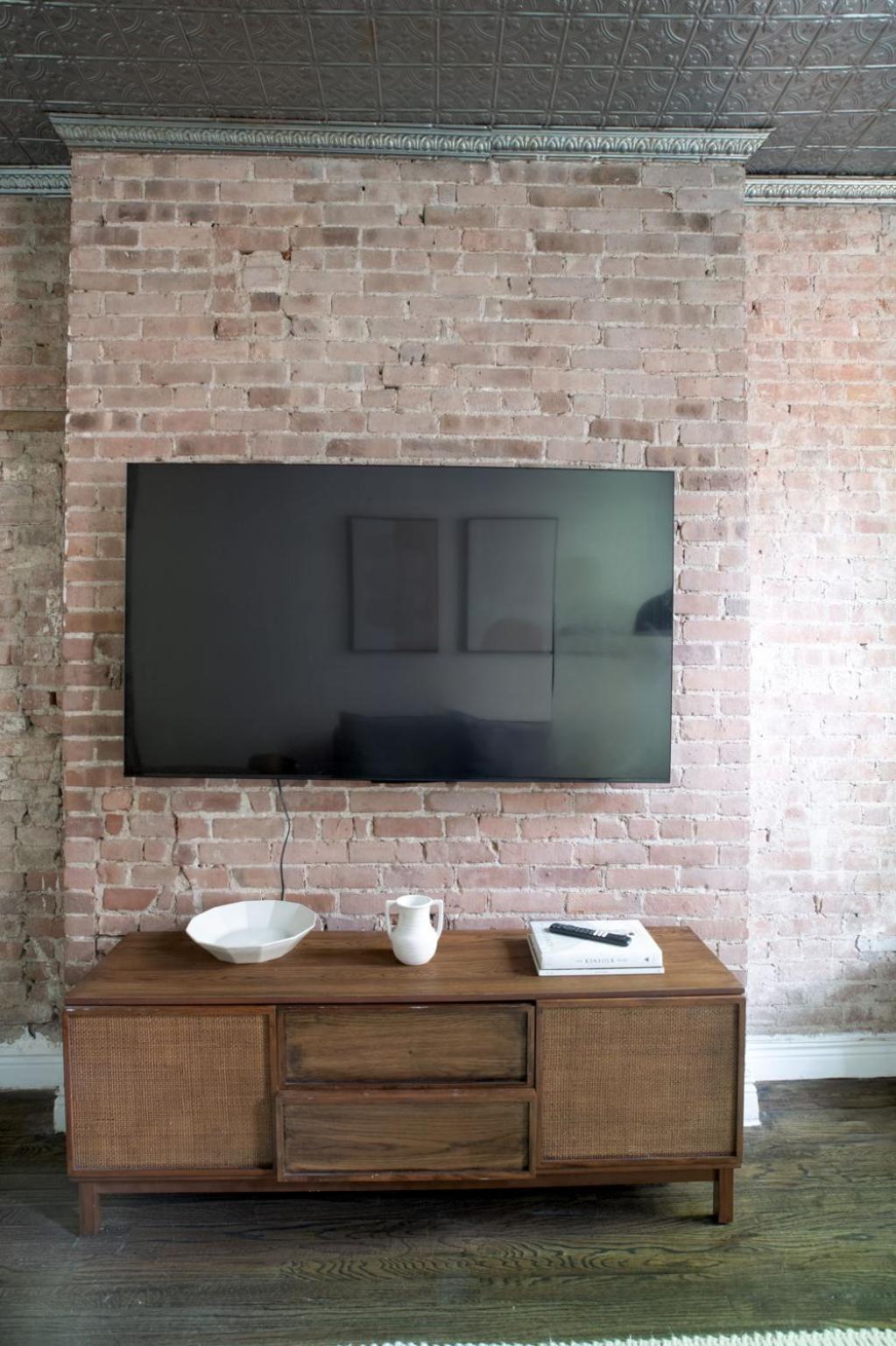 Amazing 2bedroom 1bath On Barrow Street Apartment *
